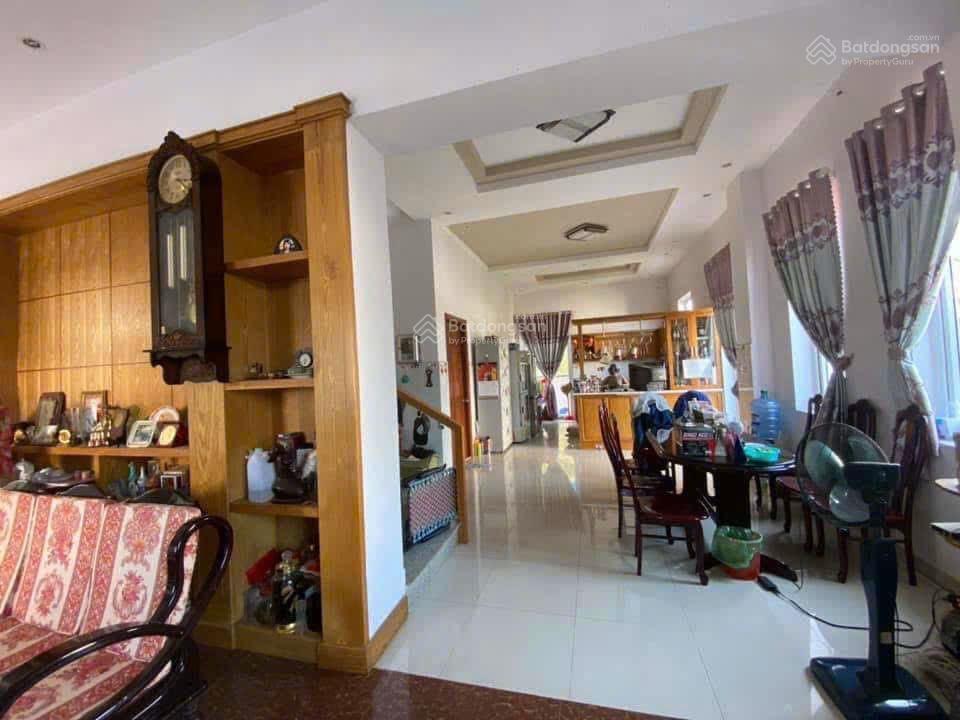 Cần bán nhanh căn biệt thự vườn tại đường 5 trường thạnh, quận 9 giá 5.460tỷ/ 200m2. cho thuê 25tr