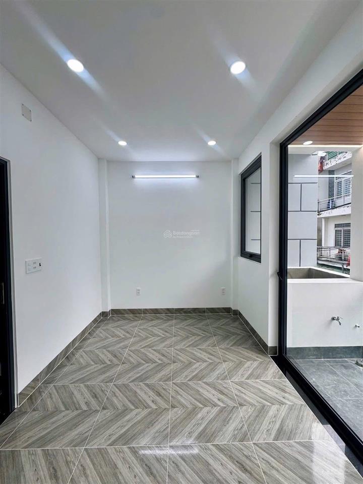 Cô hà bán nhanh căn trần thị điệu  q9 giá 3tỷ060/68m2. gần chợ phước long b. cho thuê 12tr tháng