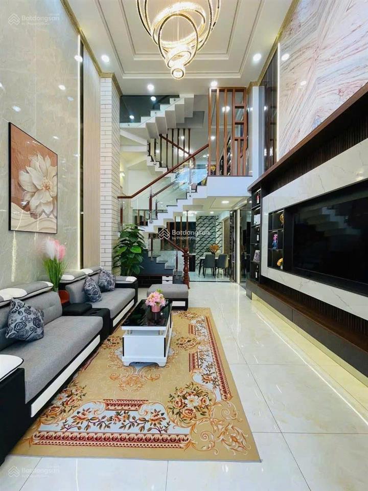 Chính chủ bán nhà calmette, q.1 giá 5tỷ060/69,3m2. cách chợ bến thành 2' di chuyển. cho thuê 27tr