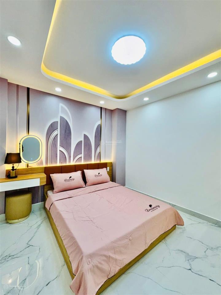 Bán nhanh căn võ văn tầnquận 3 giá 4tỷ9/68m2. gần trường kiến thiết. cho thuê 25tr