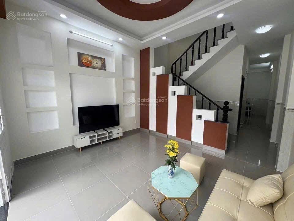 Bán nhà mặt tiền đường số 7, gần chợ long trường, quận 9 94,5m2. cho thuê được 18tr