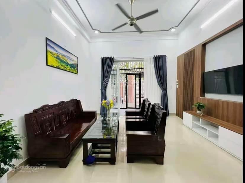 Hạ giá bán nhà đình phong phú quận 9 giá 2tỷ990/72m2. gần vicom quận 9. cho thuê 13tr tháng