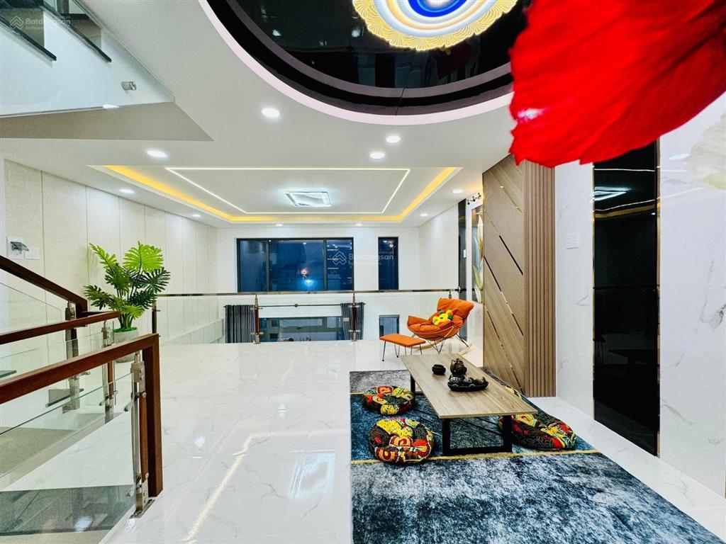 Nhà đang cho thuê 23tr tháng cần bán giá 3tỷ990/80m2 đường hàn thuyên thue đức. gần thcs bình thọ