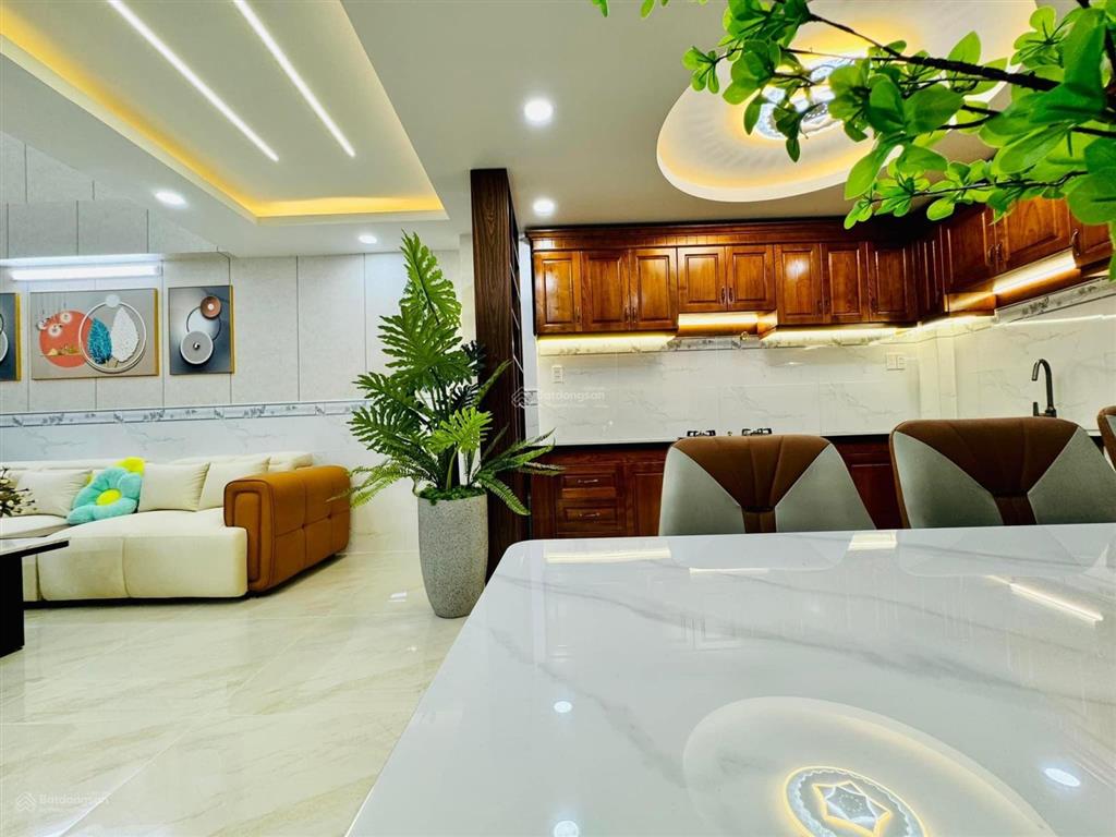 Nhà đang cho thuê 23tr tháng cần bán giá 3tỷ990/80m2 đường hàn thuyên thue đức. gần thcs bình thọ