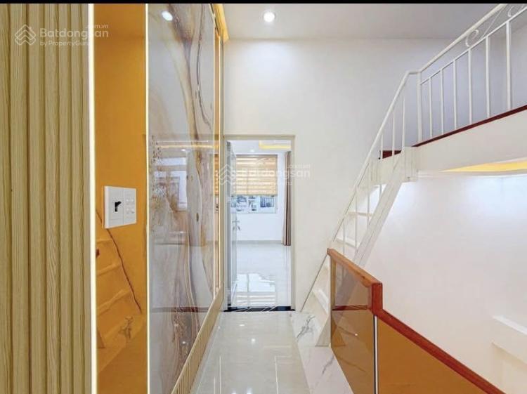 Bán nhà vĩnh viễn  quận 10, 78,3m2. cho thuê 26tr. gần bệnh viện hoà hảo