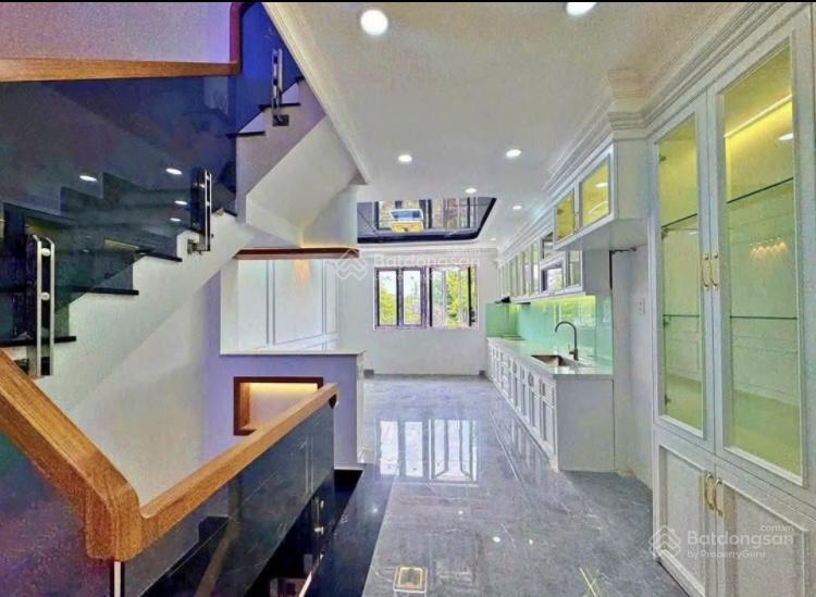 Bán nhà quốc lộ 13, thủ đức giá 4tỷ050/72m2. gần vạn phúc ci ty. cho thuê 20tr