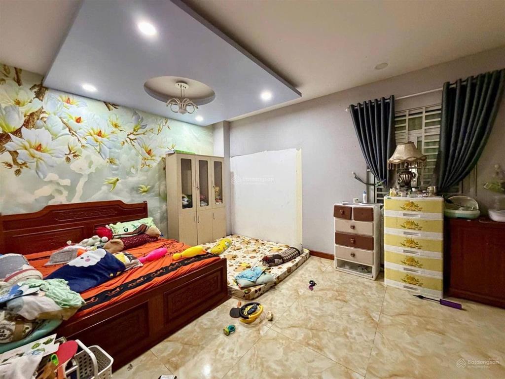 Chủ thiện chí bán nhà trần văn sắcquận 2 giá 5tỷ560/78m2. gần đh văn hoá cs1. cho thuê 30tr