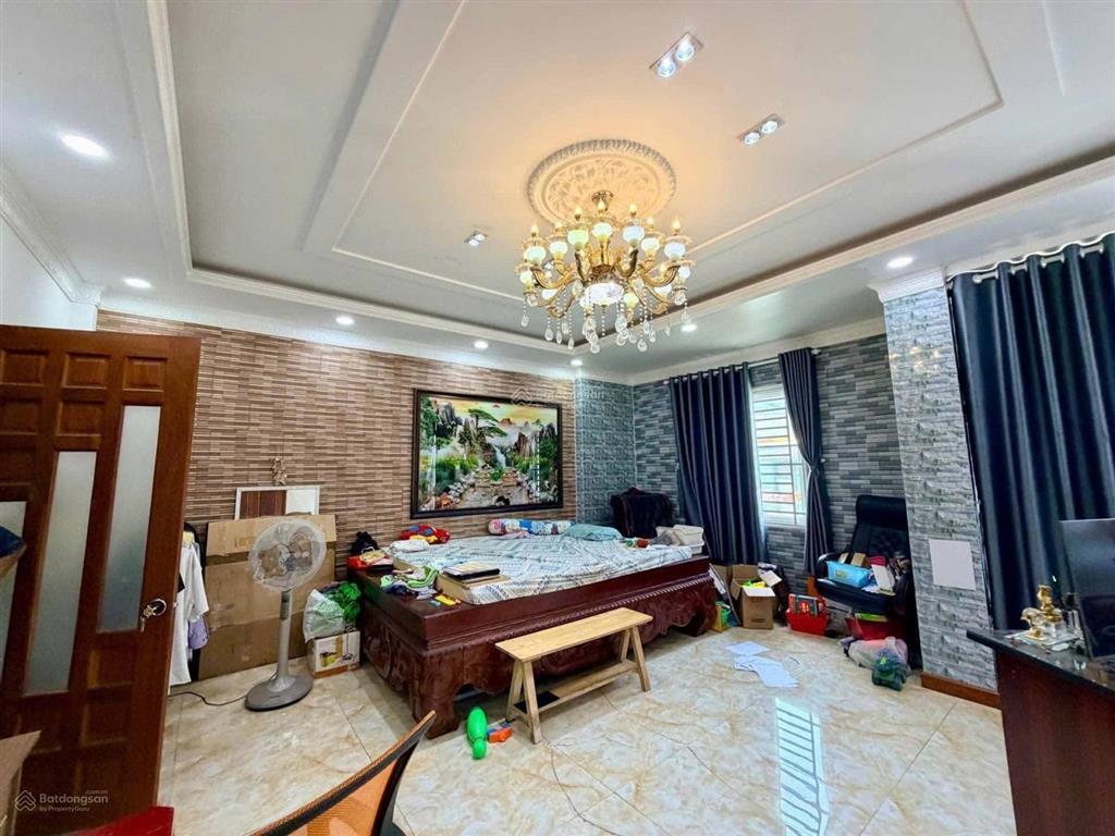 Chủ thiện chí bán nhà trần văn sắcquận 2 giá 5tỷ560/78m2. gần đh văn hoá cs1. cho thuê 30tr