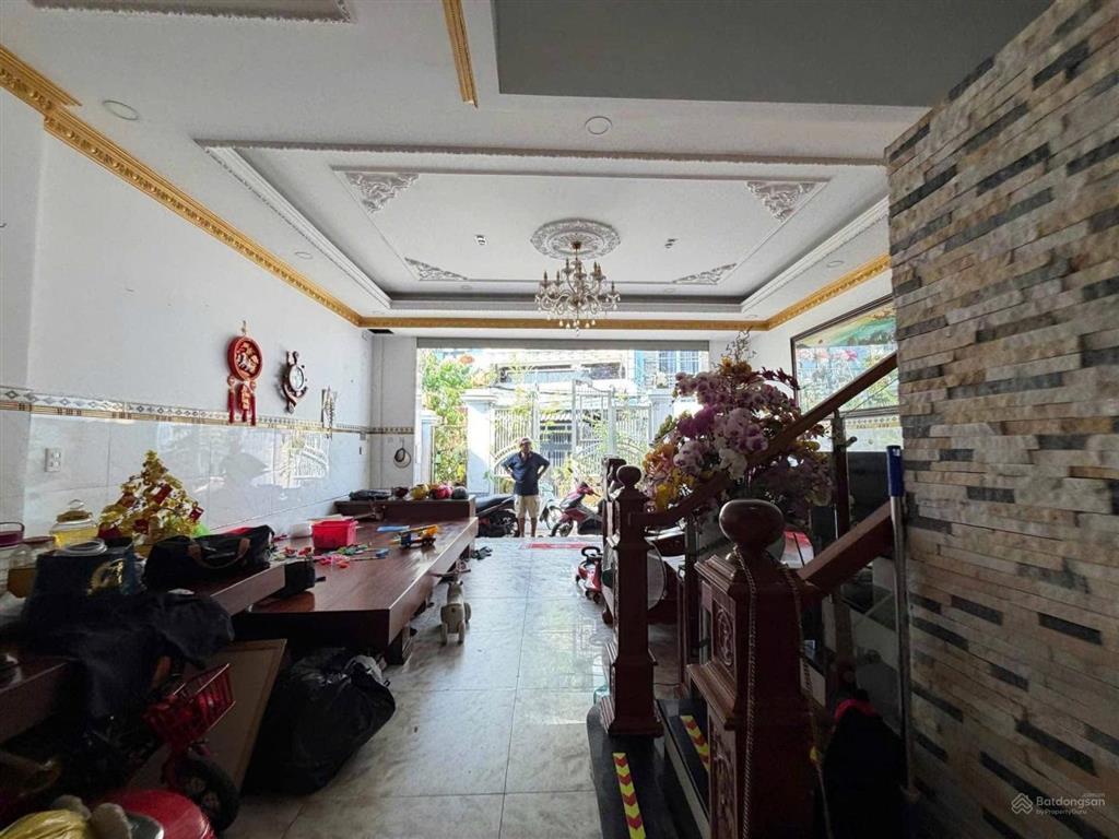 Chủ thiện chí bán nhà trần văn sắcquận 2 giá 5tỷ560/78m2. gần đh văn hoá cs1. cho thuê 30tr