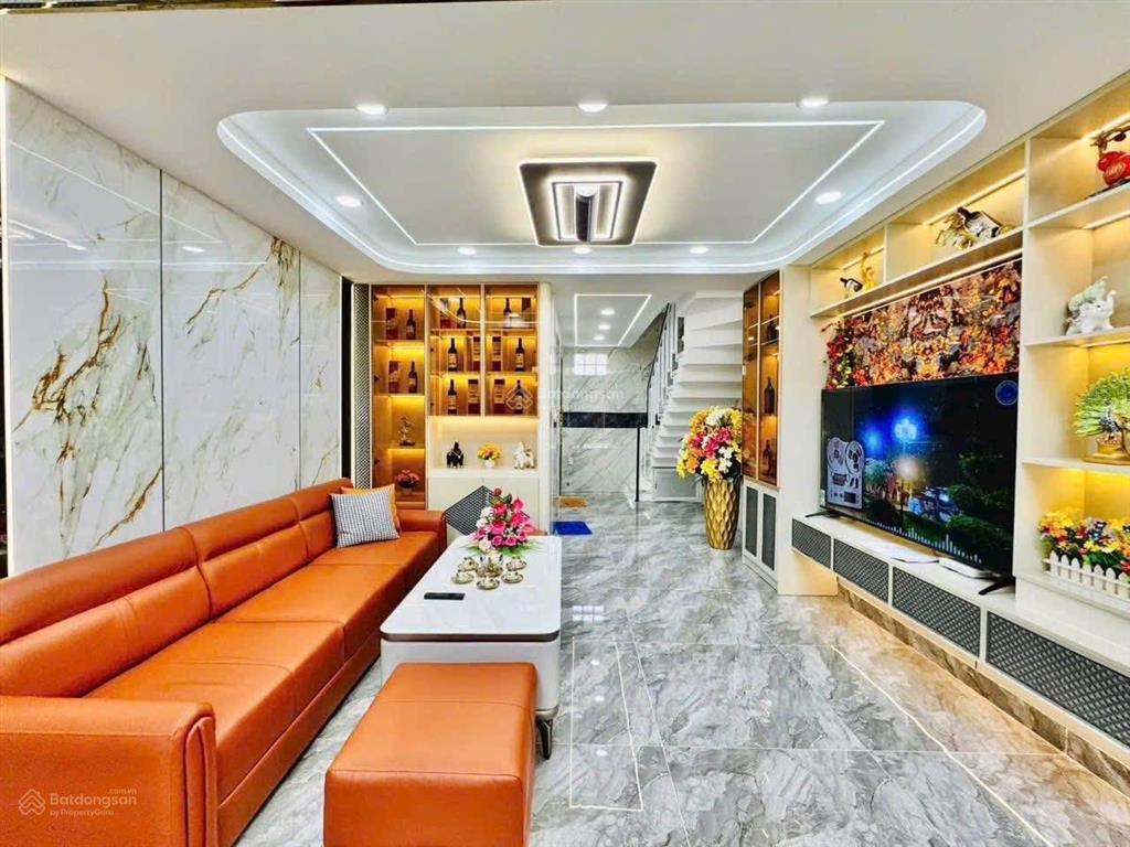 Chính chủ bán nhà vườn chuốiquận 3 giá 5tỷ010/71m2. gần chợ vườn chuối. cho thuê 25tr