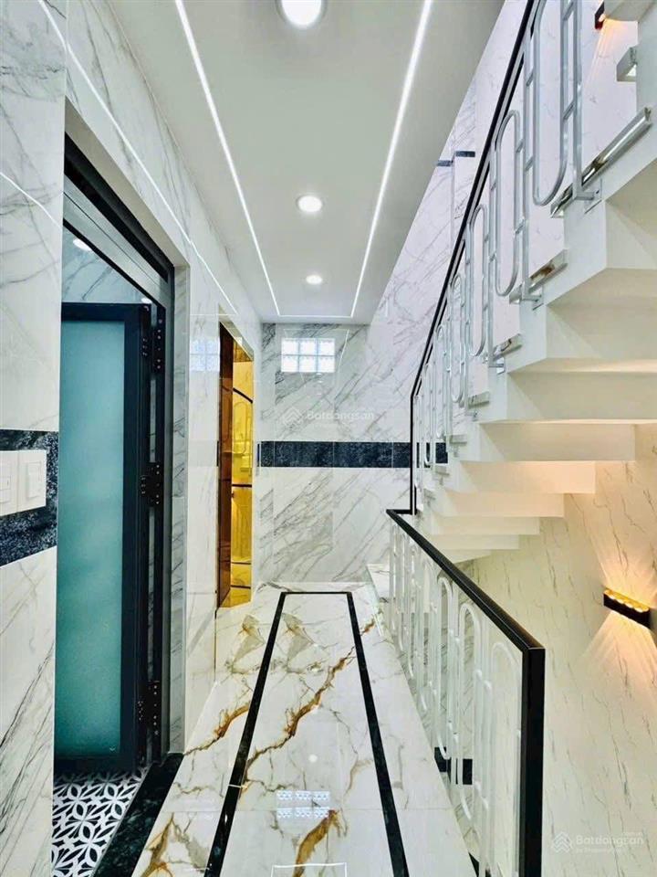Chính chủ bán nhà vườn chuốiquận 3 giá 5tỷ010/71m2. gần chợ vườn chuối. cho thuê 25tr