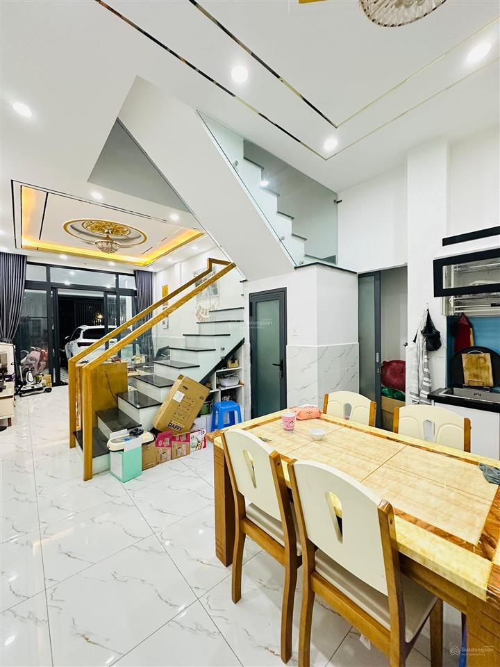 Hạ giá bán nhà kì đồng quận 3 giá 4tỷ090/83m2. cho thuê 20tr. gần tiều học kì đồng