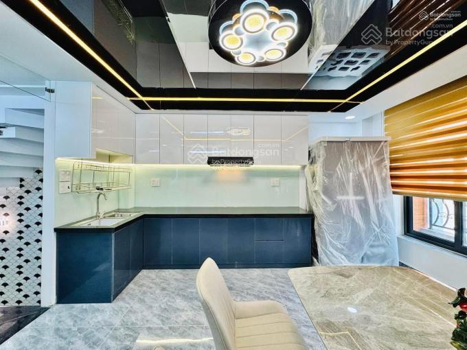 Hạ 200 triệu bán nhà phan ngữ  quận 1 69m2. cho thuê 21tr. gần trường huỳnh khương ninh