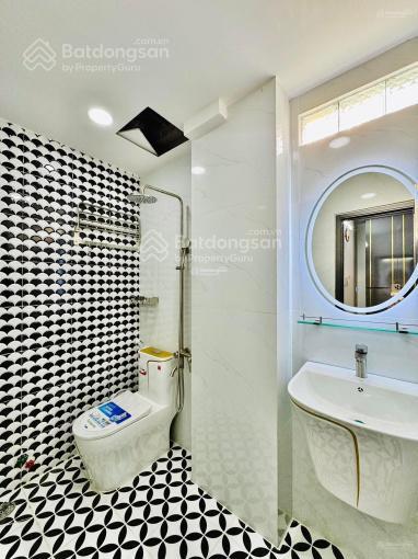 Hạ 200 triệu bán nhà phan ngữ  quận 1 69m2. cho thuê 21tr. gần trường huỳnh khương ninh