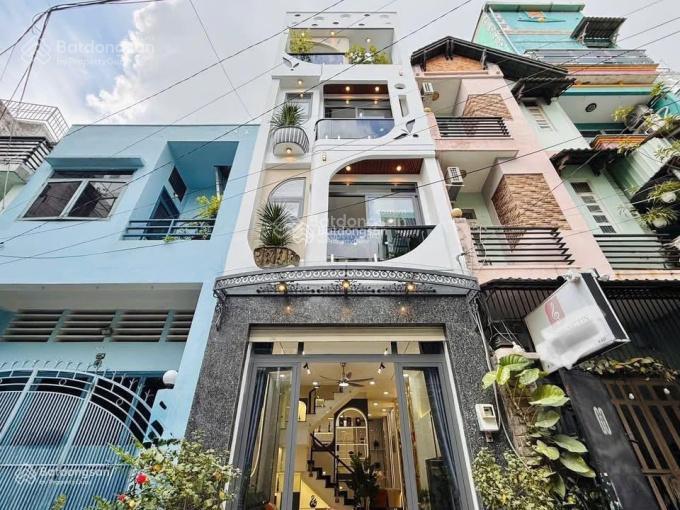 Siêu phẩm ngộp giá cần bán đường cống quỳnh  quận 1 71,6m2. ngay ngã 5 cống quỳnh