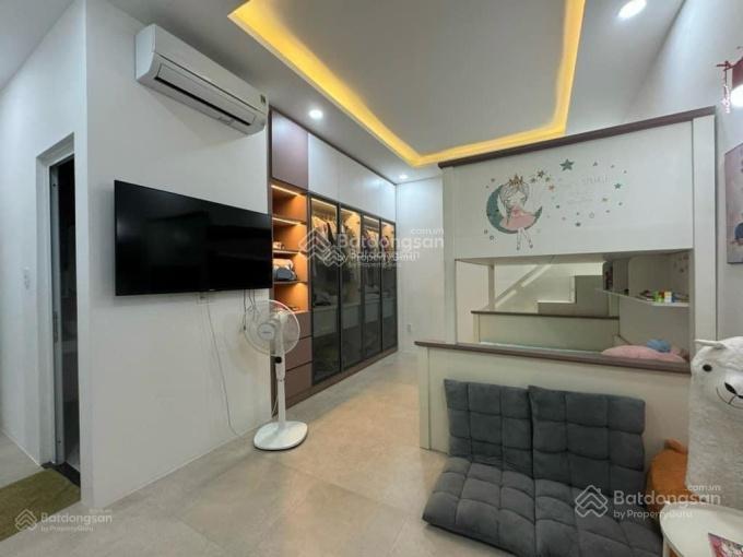 Tôi bán nhà hai bà trưng  quận 3 giá 4tỷ9/78m2. gần chợ tân định. cho thuê được 26tr tháng