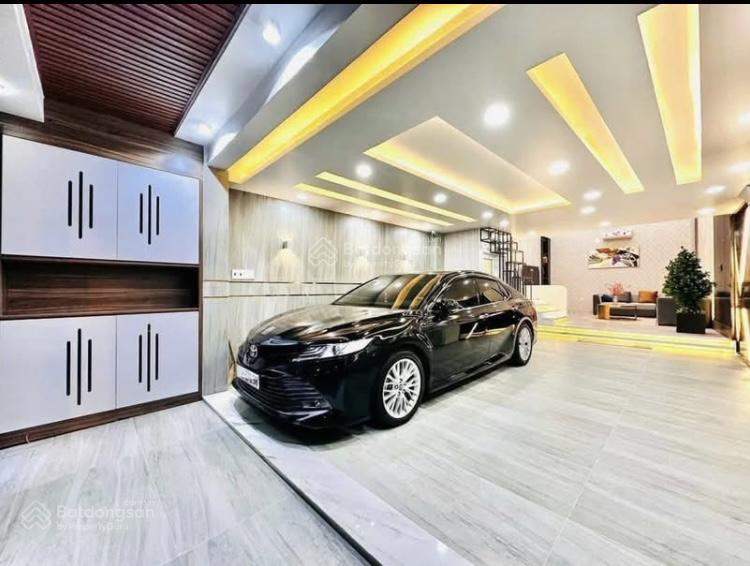 Cô chín bán nhà lê văn sỹ  quận 3 dt 78m2. gần đh sư phạm 2. cho thuê 26tr/th