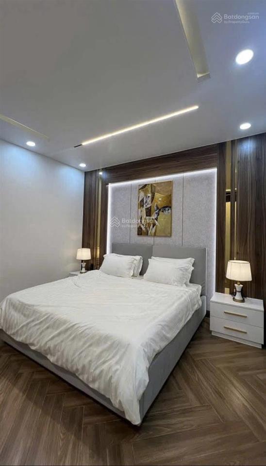 Cô chín bán nhà lê văn sỹ  quận 3 dt 78m2. gần đh sư phạm 2. cho thuê 26tr/th