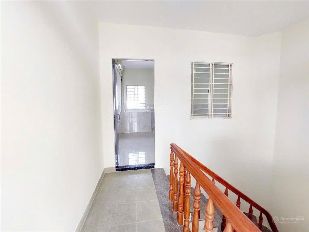 Nhà nguyên căn hẻm ô tô tô hiến thành  q10 cần bán 60m2. gần chợ hòa hưng. cho thuê 21tr