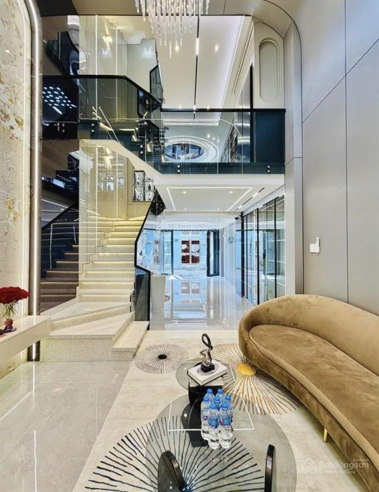 Bán nhà cao văn lầu, quận 6 giá 5 tỷ 030/81m2, nằm gần chợ bình tây. cho thuê 24 triệu/tháng