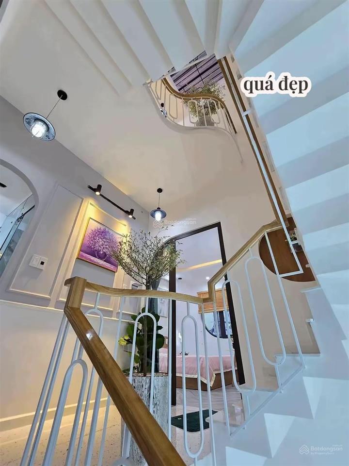 Bán nhà phan đăng lưu  bình thạnh giá 3tỷ9/70m2. gần chợ bà chiểu. cho thuê 21tr/tháng