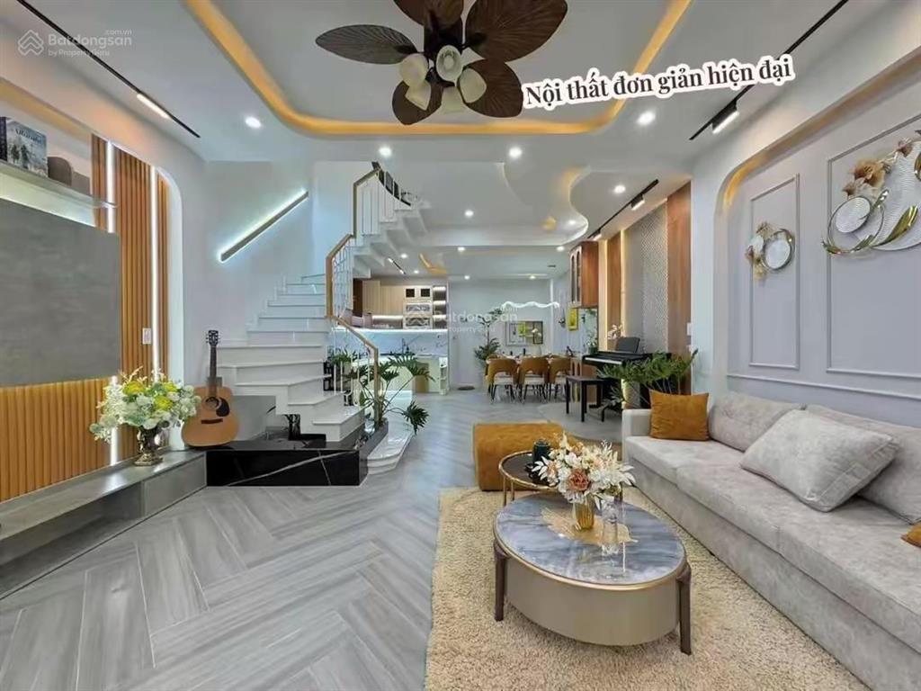 Bán nhà phan đăng lưu  bình thạnh giá 3tỷ9/70m2. gần chợ bà chiểu. cho thuê 21tr/tháng