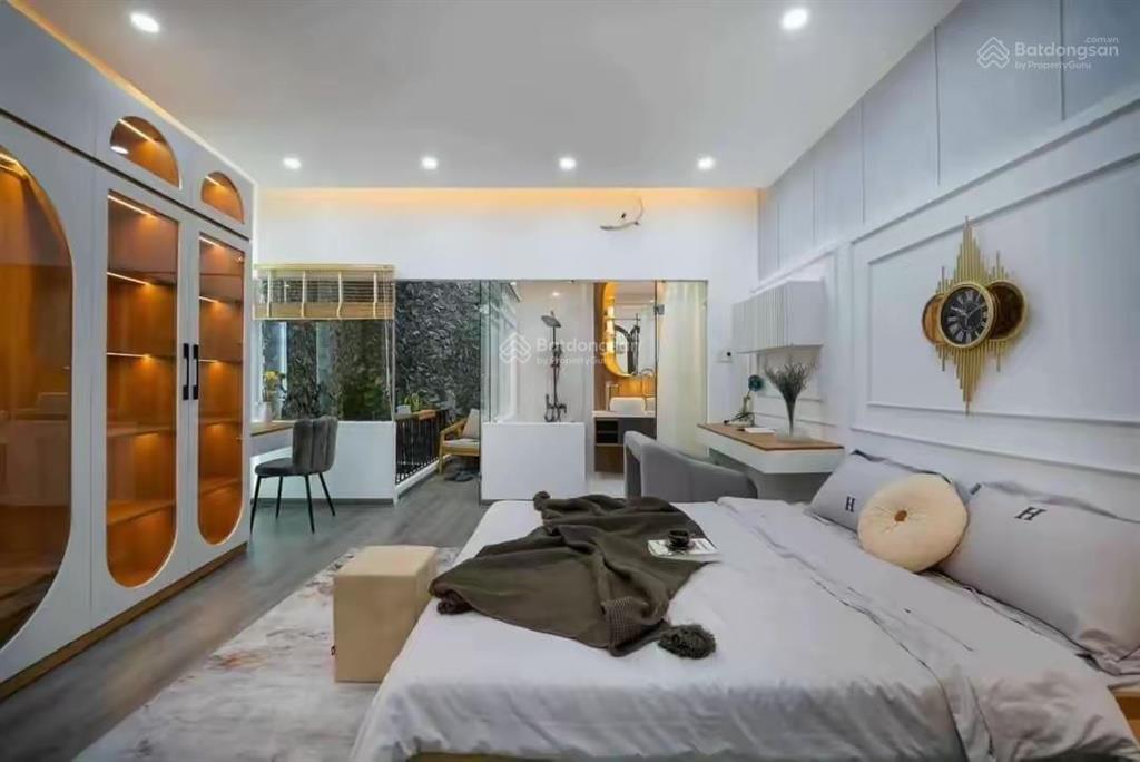 Bán nhà phan đăng lưu  bình thạnh giá 3tỷ9/70m2. gần chợ bà chiểu. cho thuê 21tr/tháng