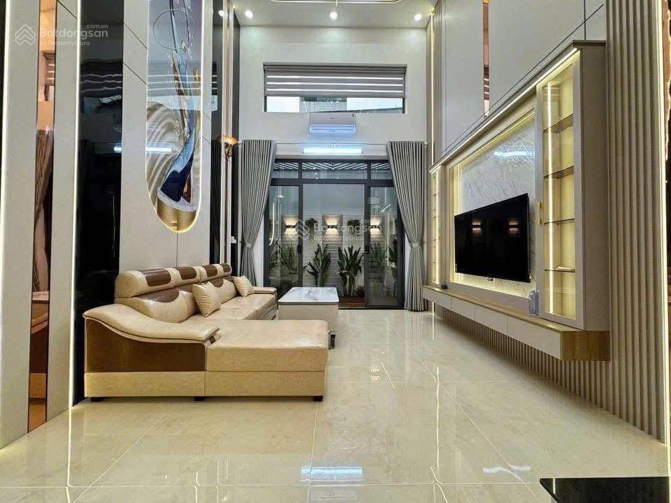 Hạ 200 triệu bán nhà lê văn lương  quận 7 giá 3tỷ870/78m2. cho thuê 21tr. gần lotte q7