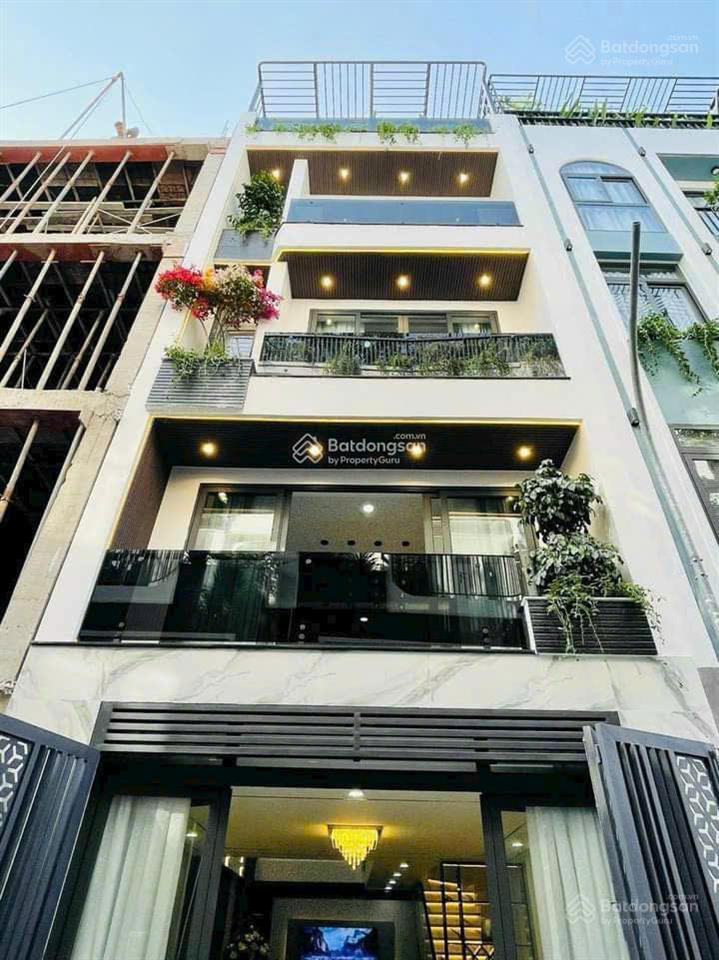 Chính chủ bán nhà lý chính thắng, quận 3 giá 5tỷ010/70m2. gần cgv lý chính thắng. cho thuê 36 triệu