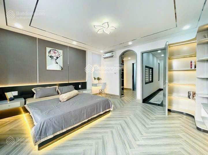 Chính chủ bán nhà lý chính thắng, quận 3 giá 5tỷ010/70m2. gần cgv lý chính thắng. cho thuê 36 triệu