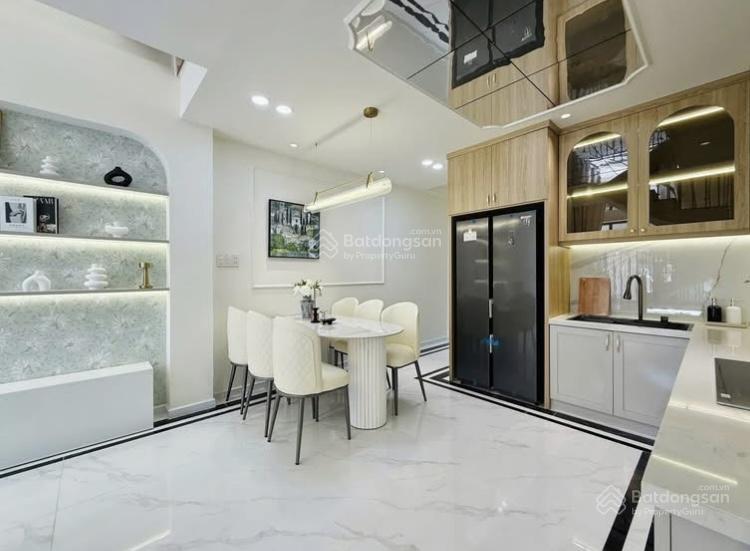 Cô hai bán nhà nguyễn hữu cầu  quận 1 75,2m2. nằm gần chợ tân định. cho thuê 26tr