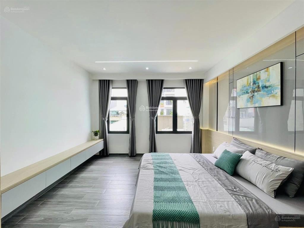 Cô năm cần bán nhà nguyễn thiện thuật  quận 3 63,5m2. cho thuê 30 triệu tháng
