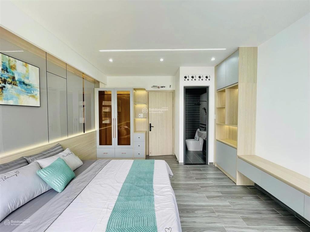 Cô năm cần bán nhà nguyễn thiện thuật  quận 3 63,5m2. cho thuê 30 triệu tháng