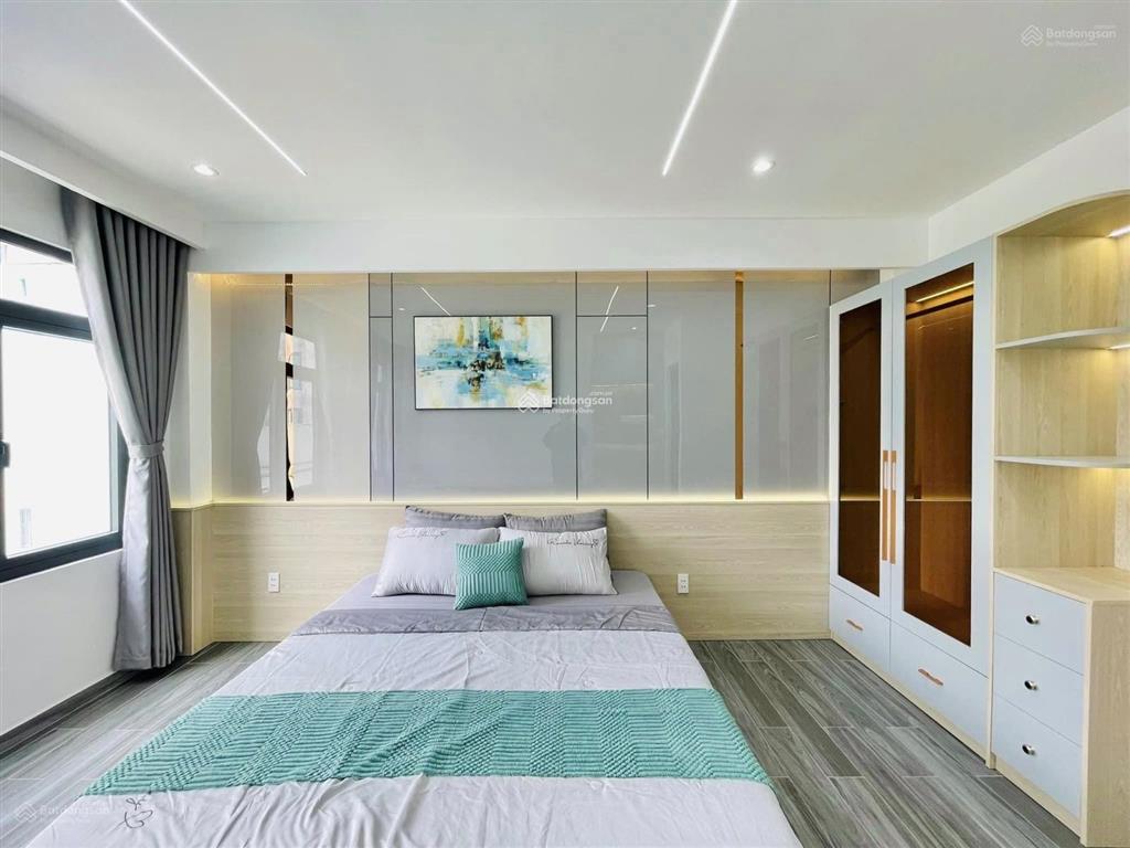 Cô năm cần bán nhà nguyễn thiện thuật  quận 3 63,5m2. cho thuê 30 triệu tháng
