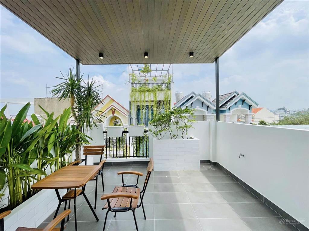 Cô năm cần bán nhà nguyễn thiện thuật  quận 3 63,5m2. cho thuê 30 triệu tháng
