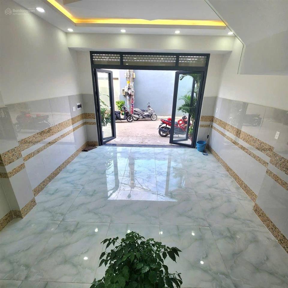 Nhà đẹp khu cư xá thành tháiq10 giá 7tỷ250/ 88m2. đang cho thuê 24tr. gần bệnh viện trưng vương.
