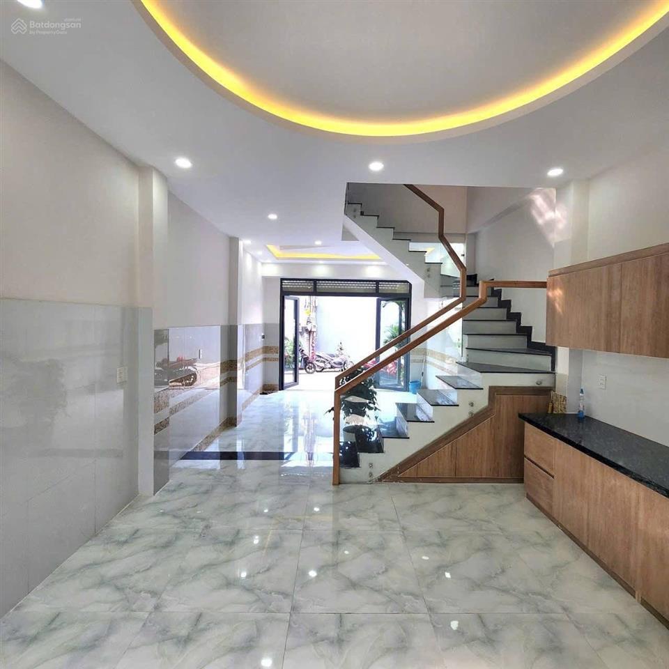 Nhà đẹp khu cư xá thành tháiq10 giá 7tỷ250/ 88m2. đang cho thuê 24tr. gần bệnh viện trưng vương.