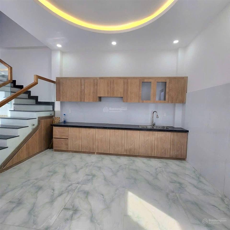 Nhà đẹp khu cư xá thành tháiq10 giá 7tỷ250/ 88m2. đang cho thuê 24tr. gần bệnh viện trưng vương.