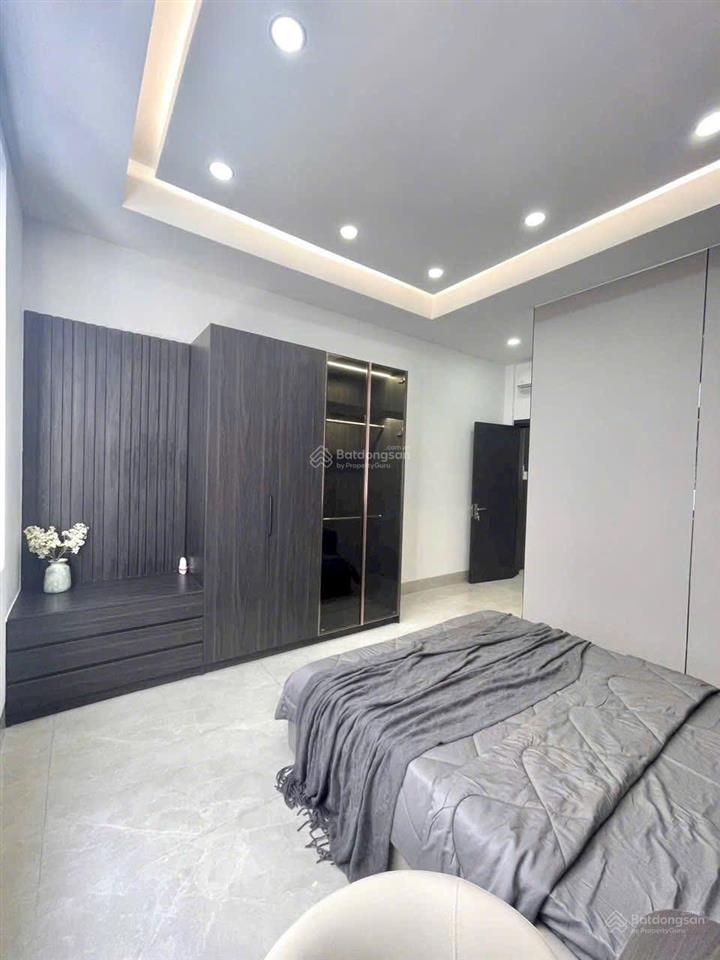 Cô chú bán nhà triệu quang phục  quận 5 dt 72m2. cho thuê được 25 triệu/tháng