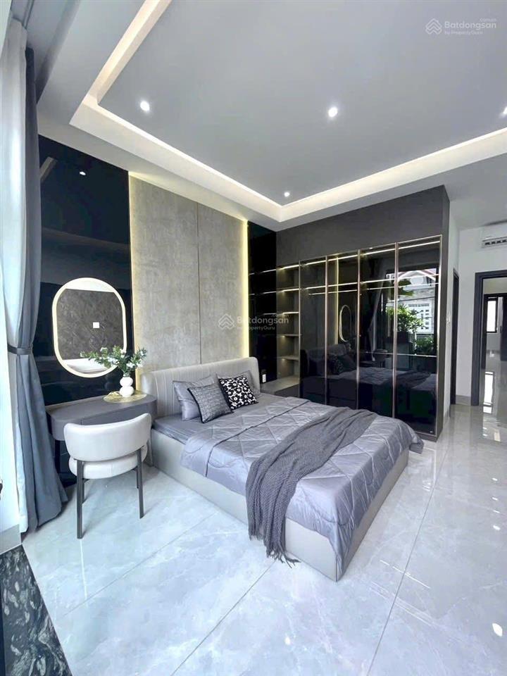 Cô chú bán nhà triệu quang phục  quận 5 dt 72m2. cho thuê được 25 triệu/tháng