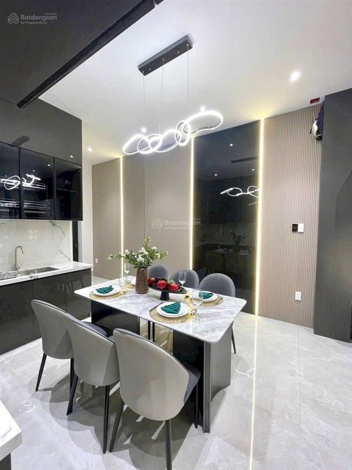Cô chú bán nhà triệu quang phục  quận 5 dt 72m2. cho thuê được 25 triệu/tháng
