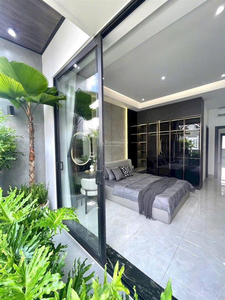 Cô chú bán nhà triệu quang phục  quận 5 dt 72m2. cho thuê được 25 triệu/tháng