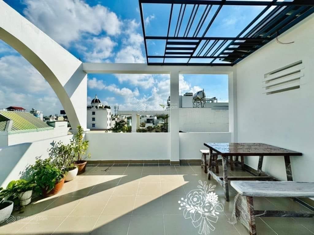 Kẹt tiền bán nhà nguyễn cảnh chân, quận 1 giá 5tỷ530/73,65m2. thông ra đường trần hưng đạo