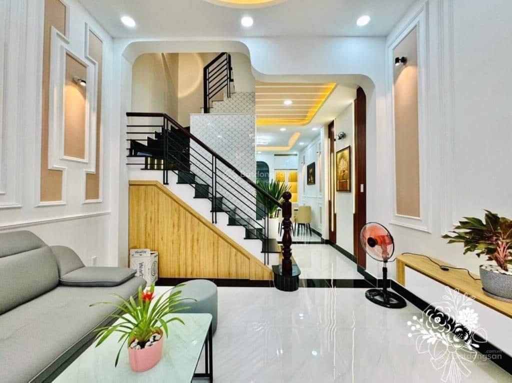 Kẹt tiền bán nhà nguyễn cảnh chân, quận 1 giá 5tỷ530/73,65m2. thông ra đường trần hưng đạo