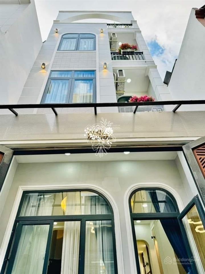 Kẹt tiền bán nhà nguyễn cảnh chân, quận 1 giá 5tỷ530/73,65m2. thông ra đường trần hưng đạo