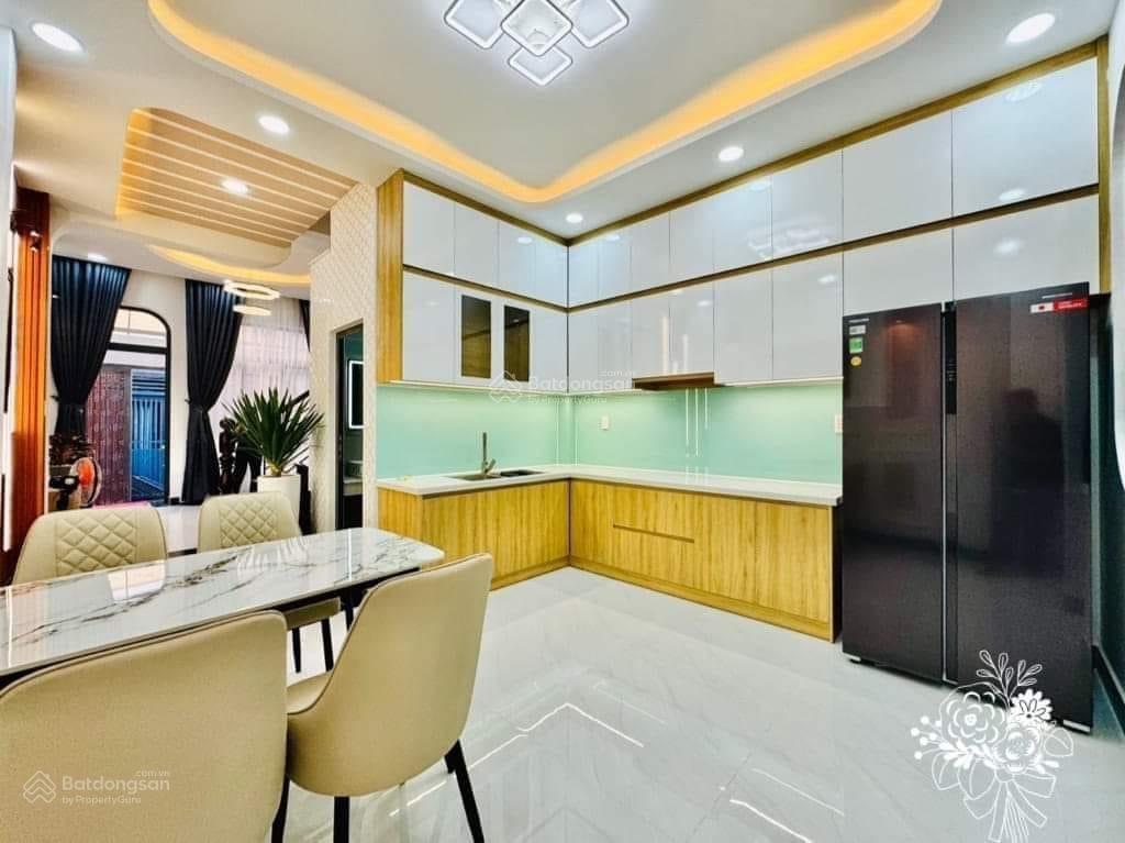 Kẹt tiền bán nhà nguyễn cảnh chân, quận 1 giá 5tỷ530/73,65m2. thông ra đường trần hưng đạo