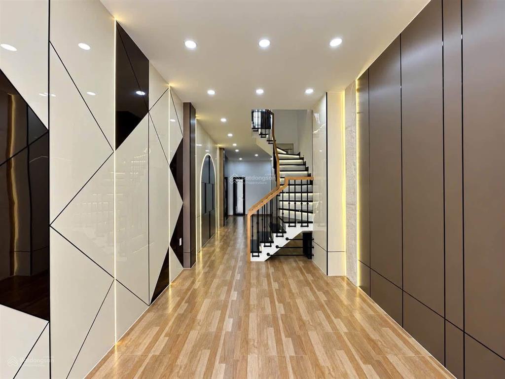 Gấp! bán nhà đỗ thị lời, quận 3, 59,7m2. nằm gần chợ hòa hưng. cho thuê 23tr tháng