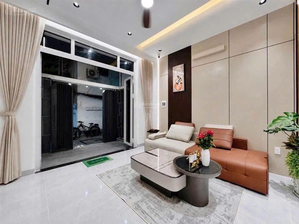 Lên sóng nhà đẹp nguyễn văn đừngquận 5 giá 8tỷ280/69,8m2. gần bệnh viện an bình. cho thuê 22tr th