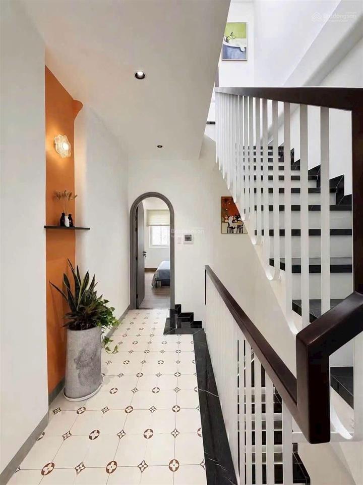 Lên sóng nhà đẹp nguyễn văn đừngquận 5 giá 8tỷ280/69,8m2. gần bệnh viện an bình. cho thuê 22tr th