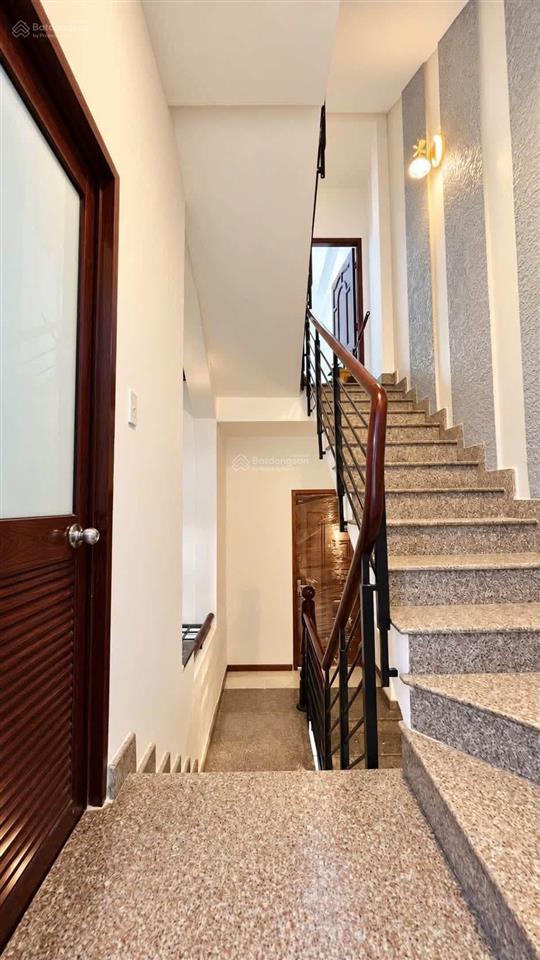 Nhà đẹp hẻm xe tải hồ bá kiện  quận 10 giá 3tỷ550/63m2. gần chợ thuốc tô hiến thành. cho thuê 22tr